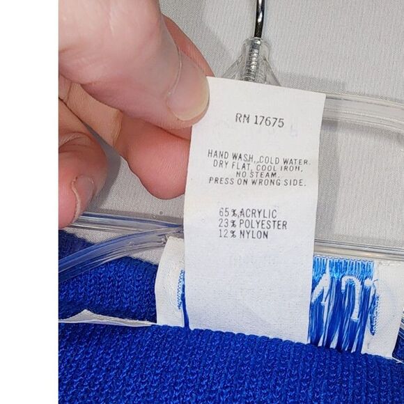 Vintage Alison J. Blue 2 Piece Knit Sweater & Skirt Set Size 12P - Picture 5 of 9